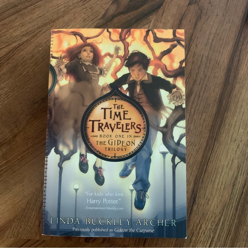 📚2/$12📚 Kid's Novel: The Time Travelers by Linda Buckley-Archer